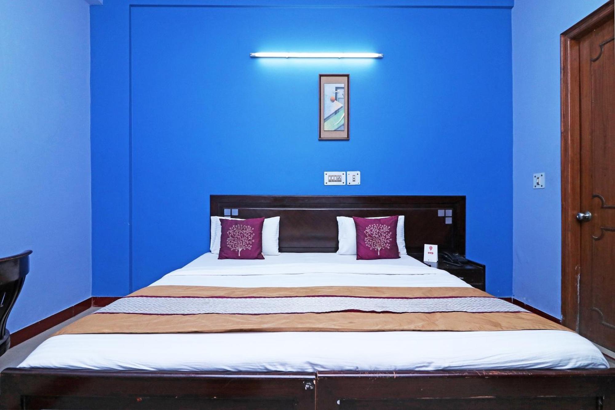 Townhouse Satguru Enclave Road Gurgaon Hotel Jāmb Exterior foto