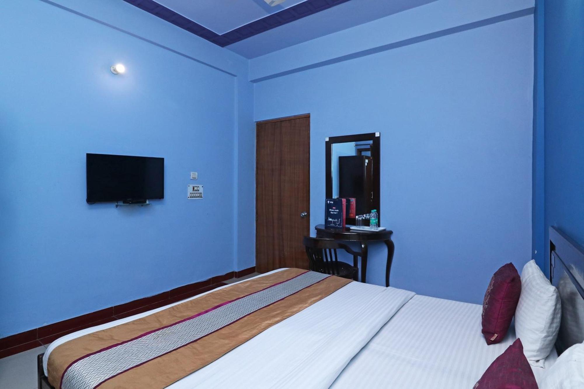 Townhouse Satguru Enclave Road Gurgaon Hotel Jāmb Exterior foto
